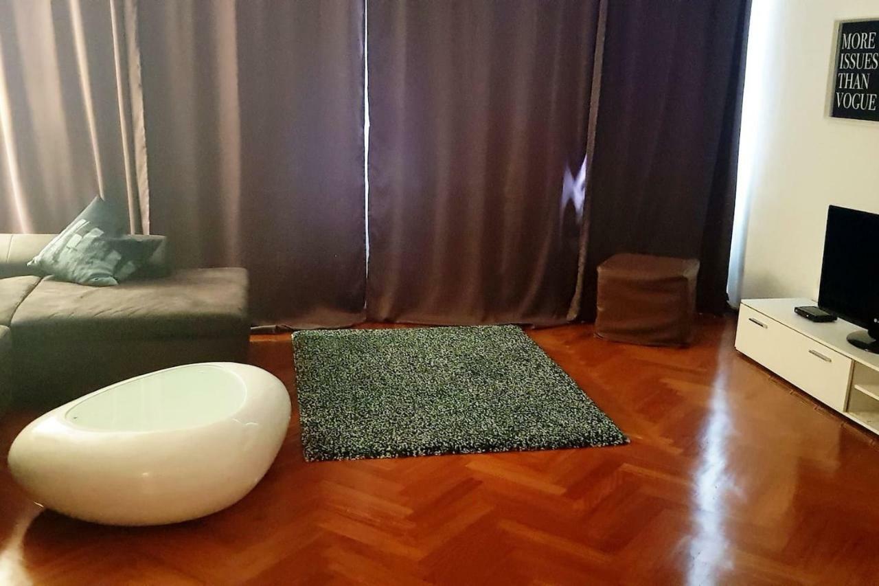 The Kolin Grand Downtown Apartment Wenen Buitenkant foto